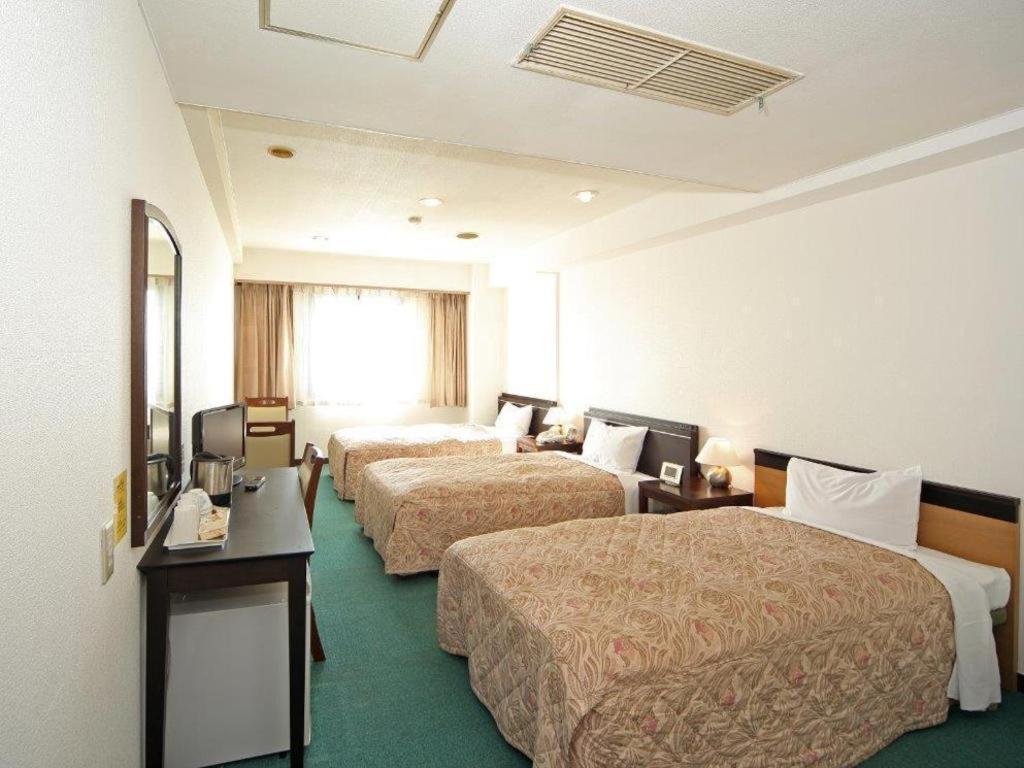 Hotel Yutaka Wing Izumisano Extérieur photo